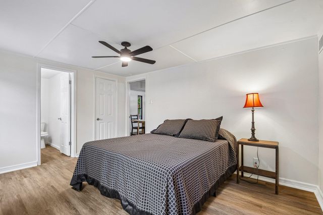 605 Bishop ST, Smithville, TX 78957