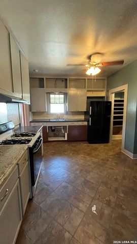 331 W HARLAN AVE, San Antonio, TX 78214
