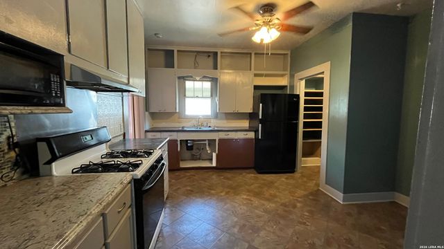 331 W HARLAN AVE, San Antonio, TX 78214