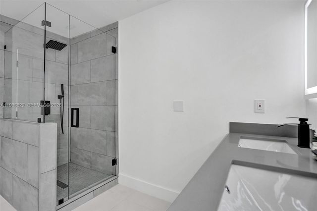 1010 N 16th Ave, Hollywood, FL 33020