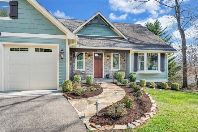 308 Pine DR, Huddleston, VA 24104