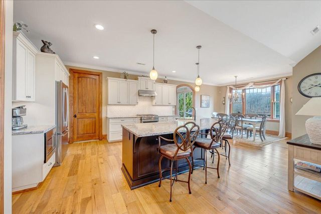 308 Pine DR, Huddleston, VA 24104