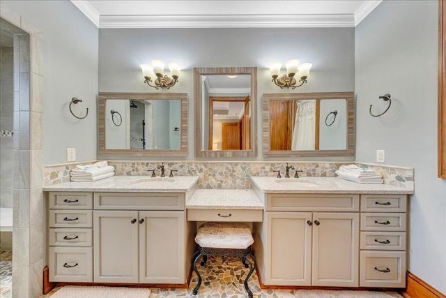 308 Pine DR, Huddleston, VA 24104
