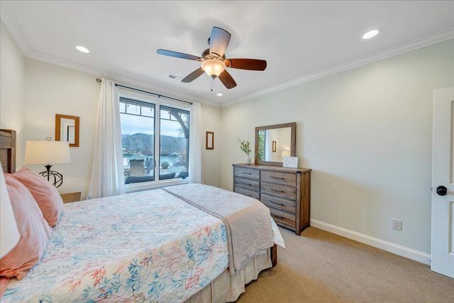 308 Pine DR, Huddleston, VA 24104