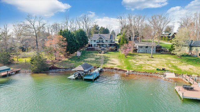 308 Pine DR, Huddleston, VA 24104