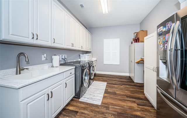 4197 GLADE WOOD LOOP, New Port Richey, FL 34655