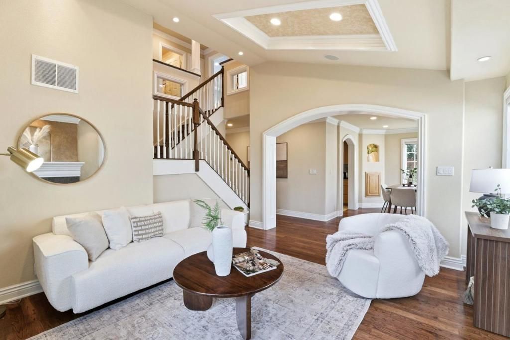 Image 6 of property listing at 5961 S Surf Court, San Jose, CA 95138