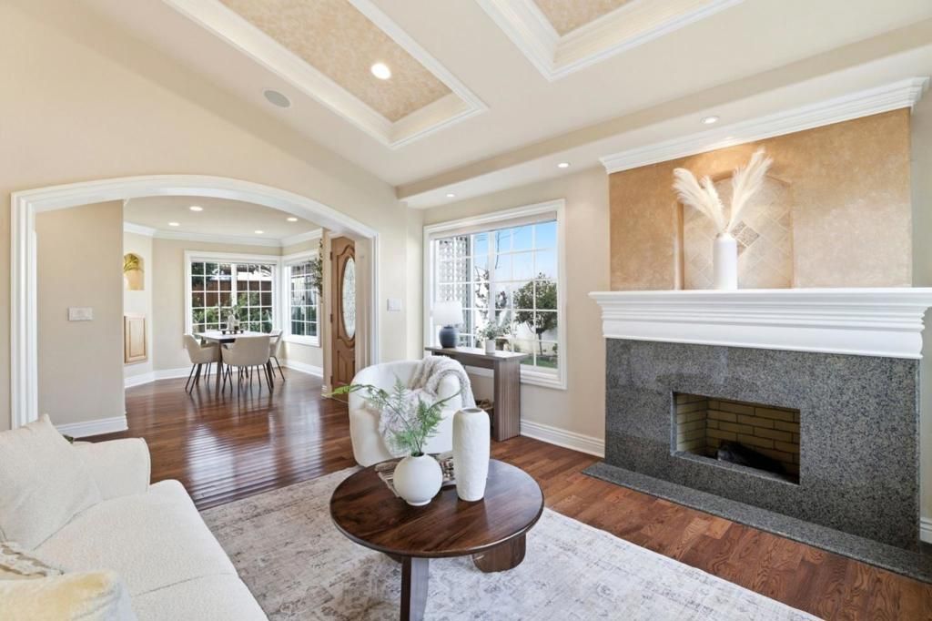 Image 7 of property listing at 5961 S Surf Court, San Jose, CA 95138