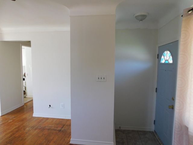 6936 Moccasin Street, Westland, MI 48185