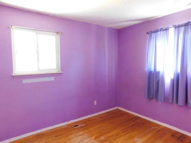 6936 Moccasin Street, Westland, MI 48185