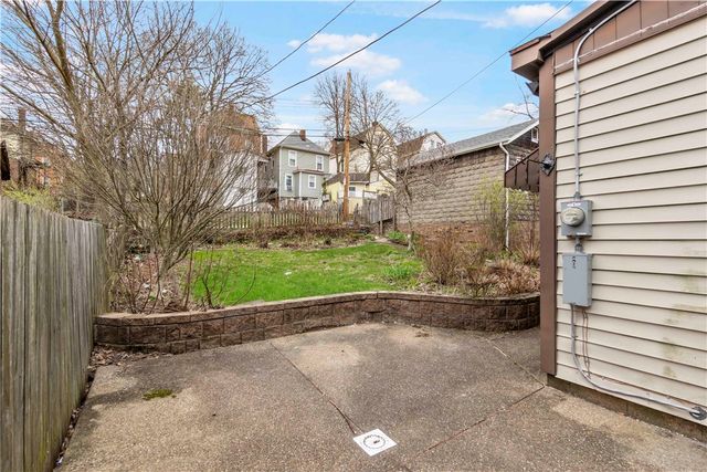 1270 Clairhaven Street, Crafton Heights, PA 15205