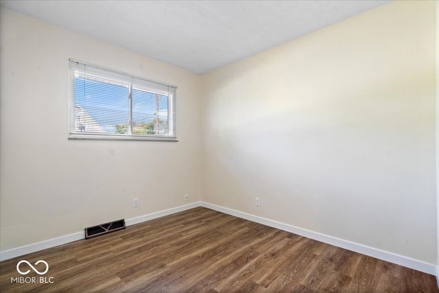 325 N Center Street, Plainfield, IN 46168