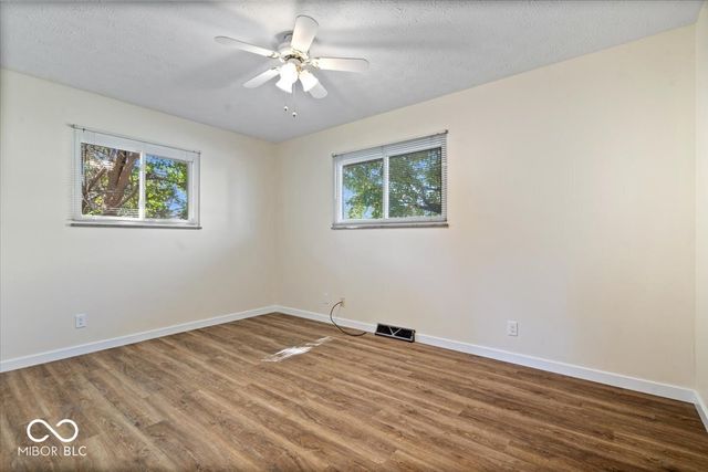 325 N Center Street, Plainfield, IN 46168