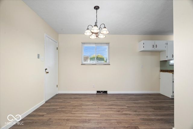 325 N Center Street, Plainfield, IN 46168