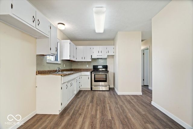 325 N Center Street, Plainfield, IN 46168