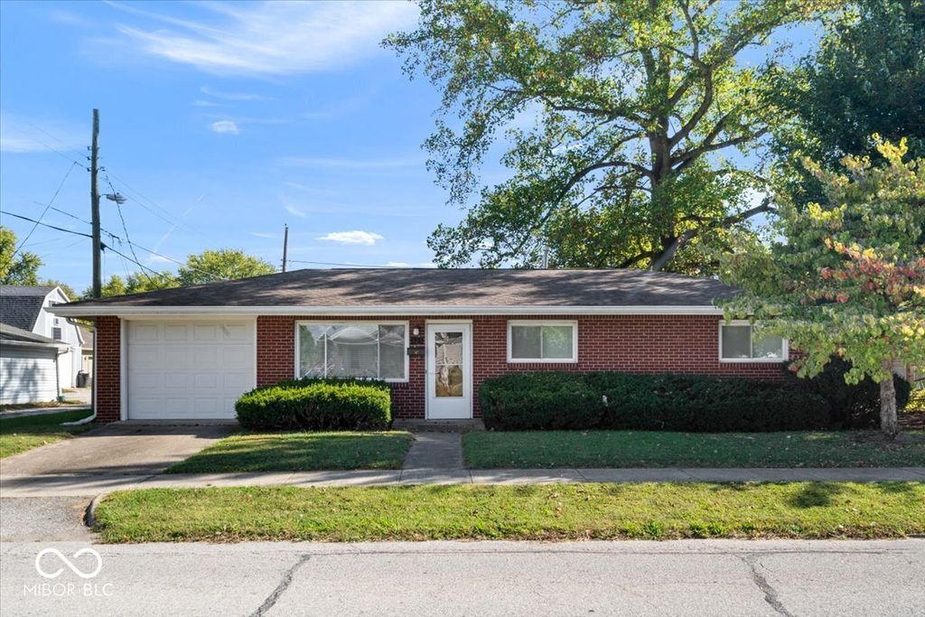 325 N Center Street, Plainfield, IN 46168