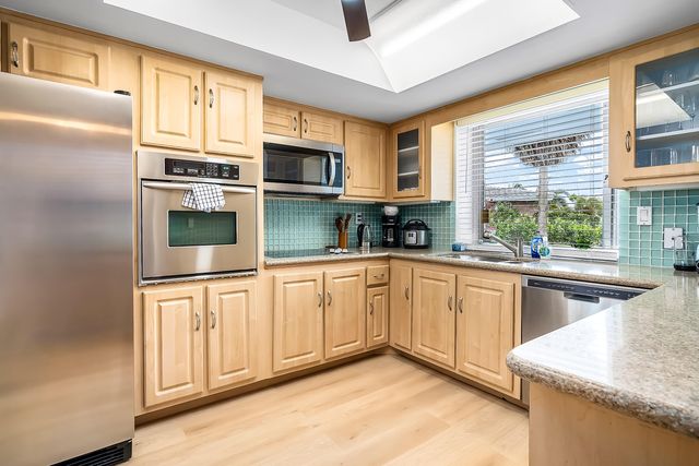 1250 SE 10TH Street, Deerfield Beach, FL 33441