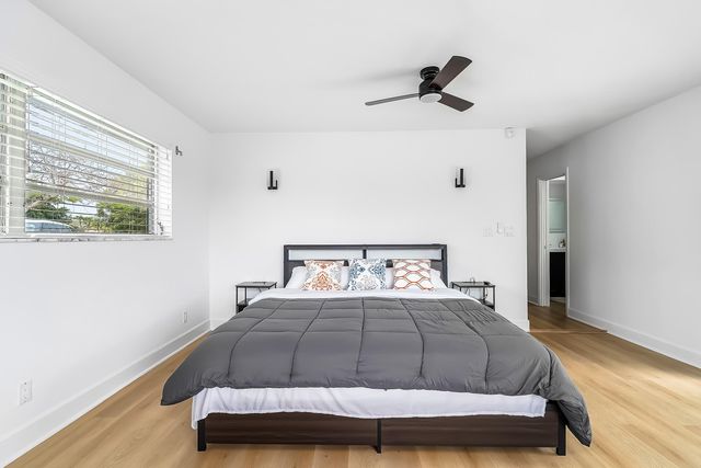 1250 SE 10TH Street, Deerfield Beach, FL 33441