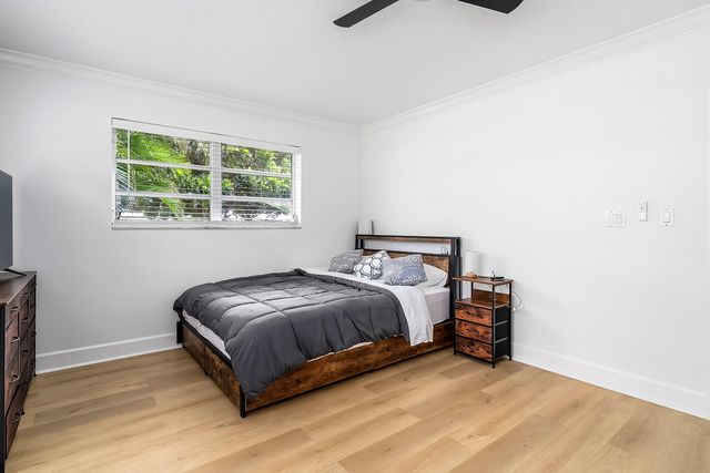 1250 SE 10TH Street, Deerfield Beach, FL 33441