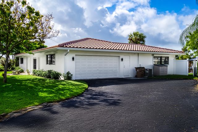 1250 SE 10TH Street, Deerfield Beach, FL 33441
