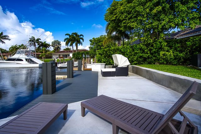 1250 SE 10TH Street, Deerfield Beach, FL 33441