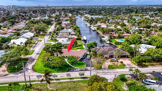 1250 SE 10TH Street, Deerfield Beach, FL 33441