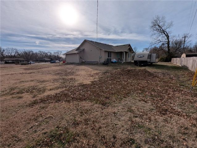 1201 S 29th Street, Parsons, KS 67357