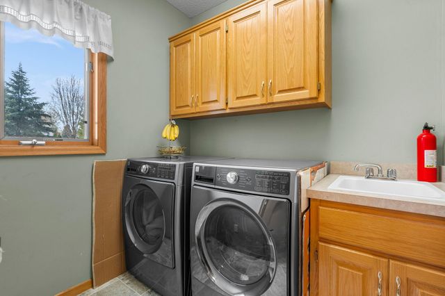 7151 Weston Lane N, Maple Grove, MN 55311