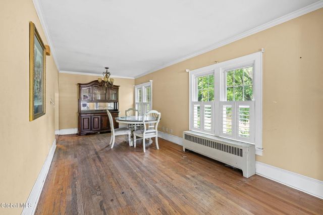 14 Rapp Road, Albany, NY 12205