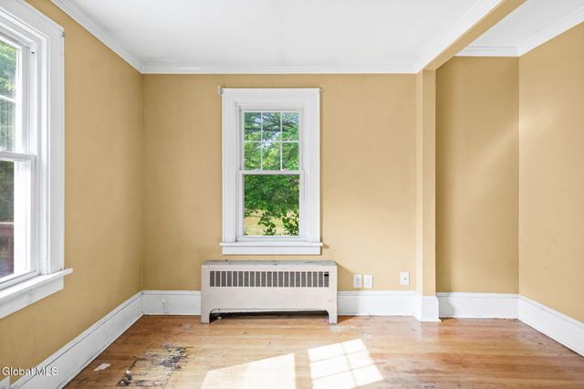 14 Rapp Road, Albany, NY 12205