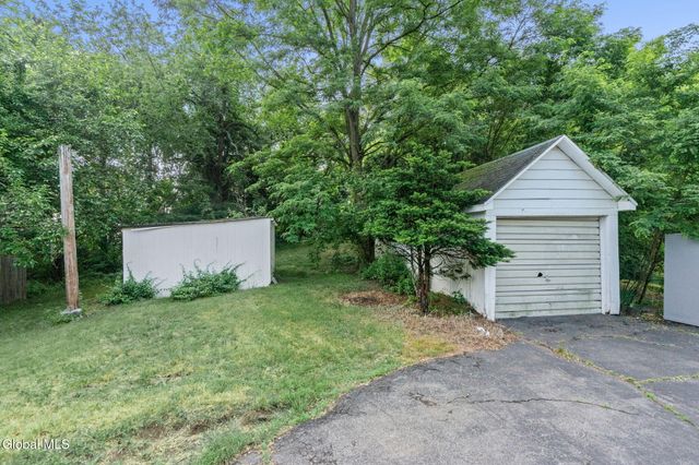 14 Rapp Road, Albany, NY 12205
