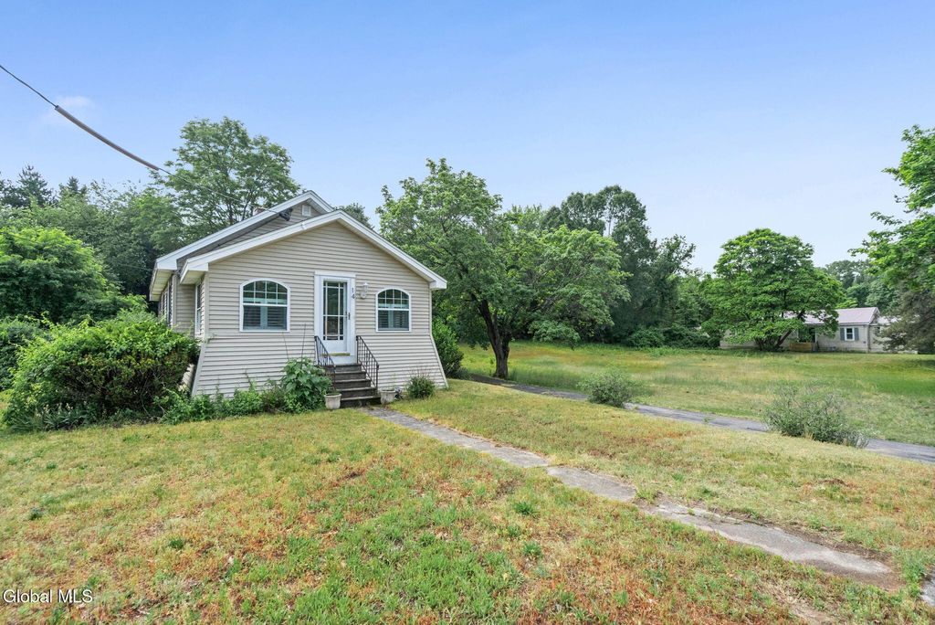 14 Rapp Road, Albany, NY 12205