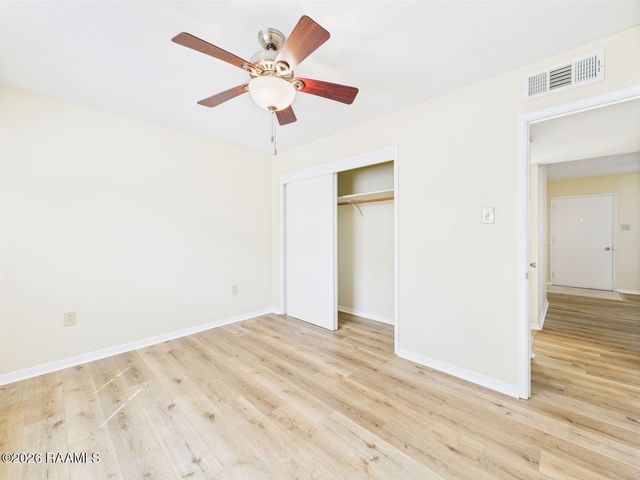 201 S South College Road 212, Lafayette, LA 70503