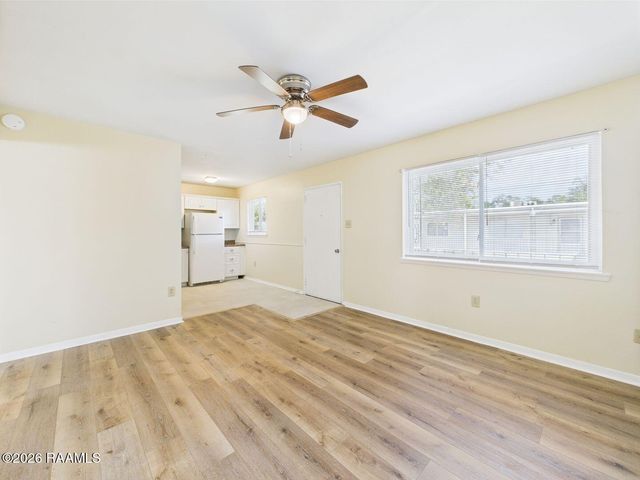 201 S South College Road 212, Lafayette, LA 70503