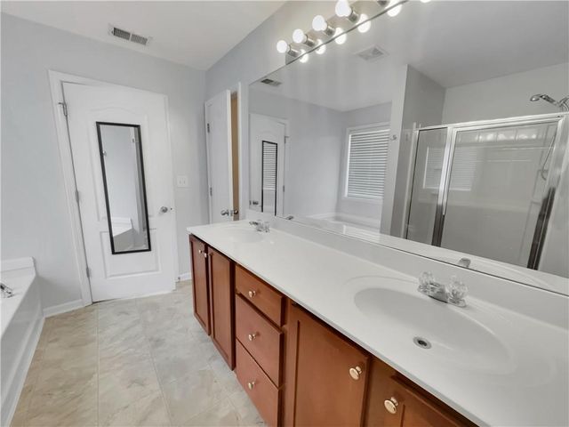 569 Woodland Park Terrace, Lawrenceville, GA 30043