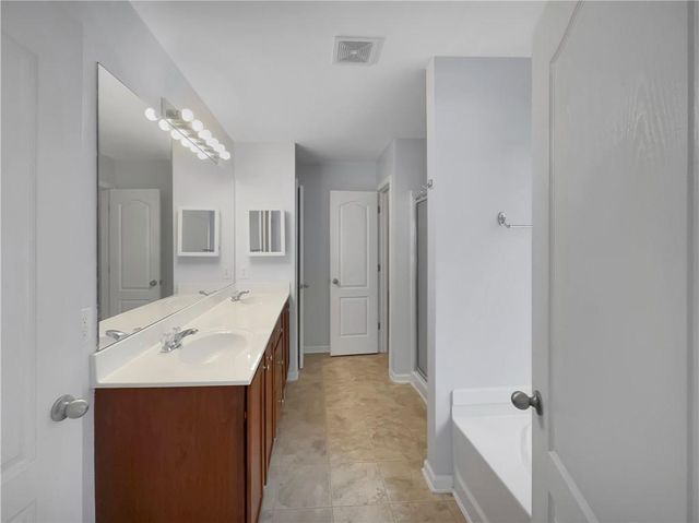 569 Woodland Park Terrace, Lawrenceville, GA 30043