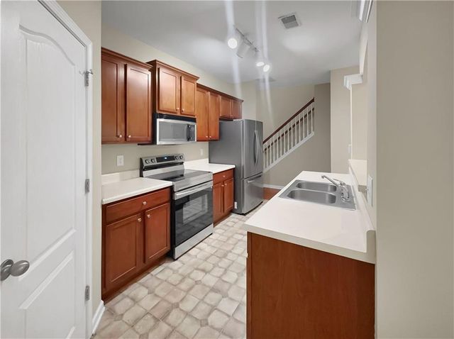 569 Woodland Park Terrace, Lawrenceville, GA 30043