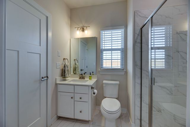7001 Evinston Dr, Spring Hill, TN 37174