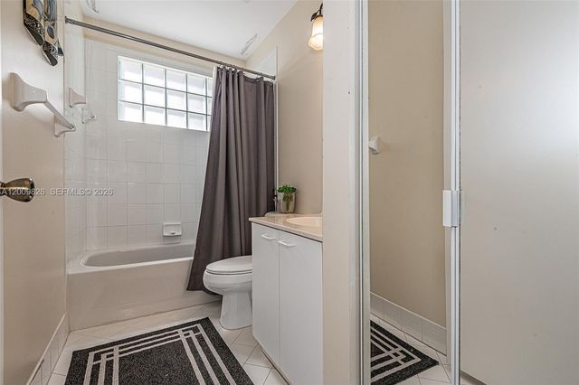 2188 NW 158th Ave, Pembroke Pines, FL 33028