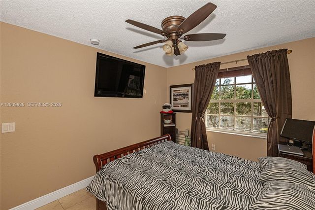 2188 NW 158th Ave, Pembroke Pines, FL 33028