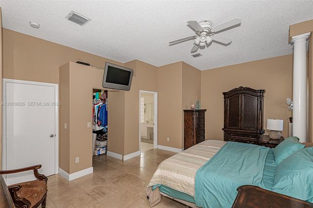 2188 NW 158th Ave, Pembroke Pines, FL 33028