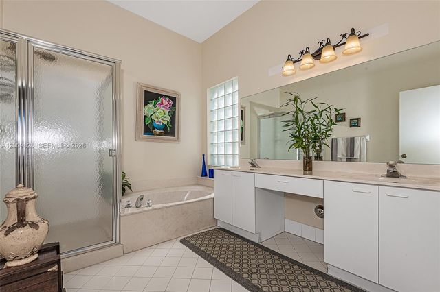 2188 NW 158th Ave, Pembroke Pines, FL 33028