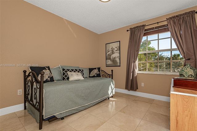 2188 NW 158th Ave, Pembroke Pines, FL 33028