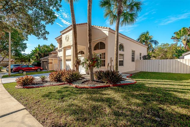 2188 NW 158th Ave, Pembroke Pines, FL 33028
