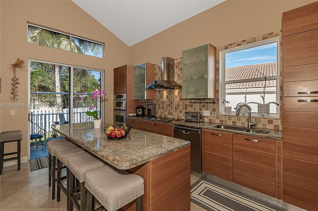 2188 NW 158th Ave, Pembroke Pines, FL 33028