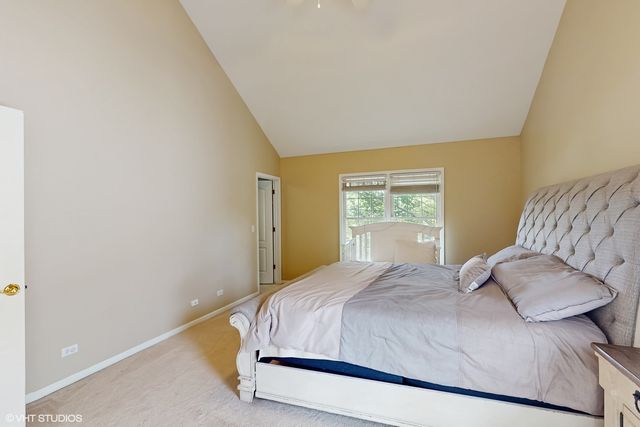 3432 Redwing Drive, Naperville, IL 60564