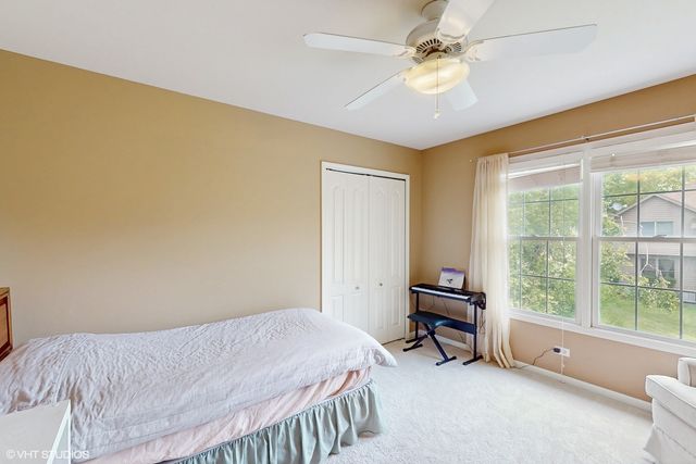 3432 Redwing Drive, Naperville, IL 60564