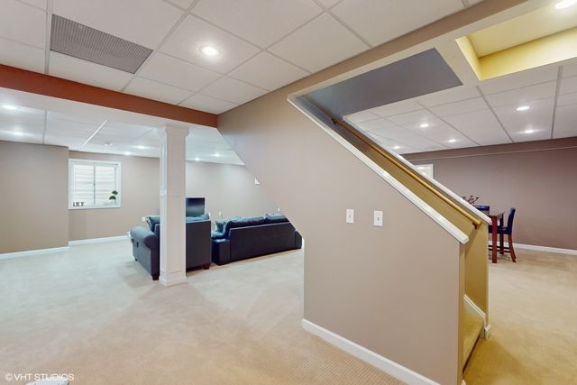 3432 Redwing Drive, Naperville, IL 60564