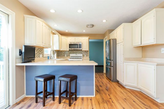 52399 Cavalier Court, South Bend, IN 46635