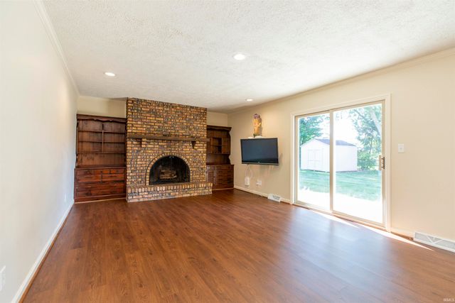 52399 Cavalier Court, South Bend, IN 46635